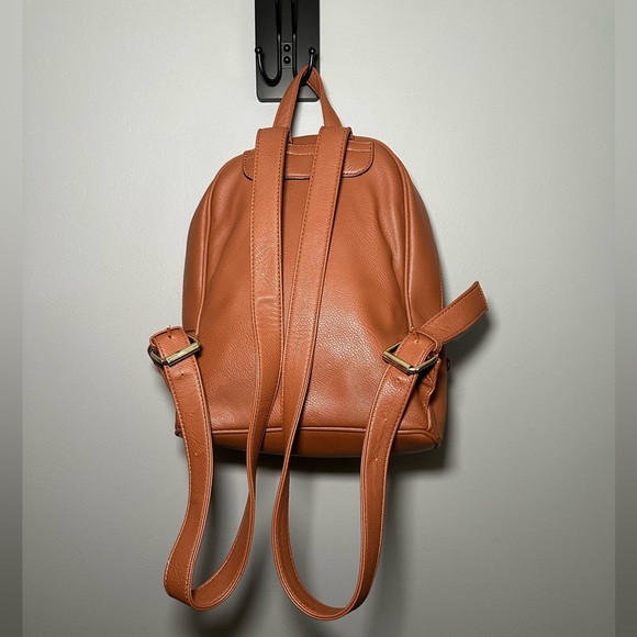 G.H. Bass & Co. Leather Backpack - Picture 2 of 15